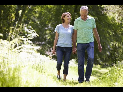 โรคพาร์กินสันป้องกันได้หรือไม่? มีวิธีรักษาอย่างไรบ้าง? เจาะลึกโดยแพทย์ผู้เชี่ยวชาญ